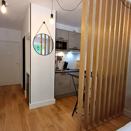 The Brut - Avenue De Champagne アパート