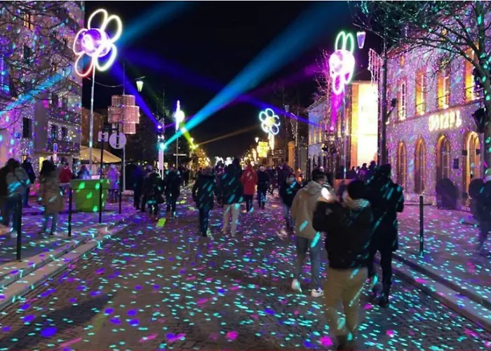 The Brut - Avenue De Champagne アパート *